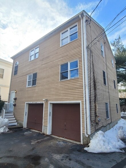 16 Orchard Ave Unit A, Waltham, MA 02452