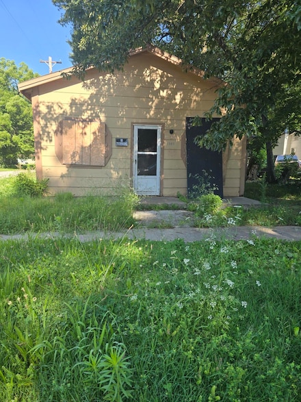 1301 N Rogers Ave, Springfield, MO 65802