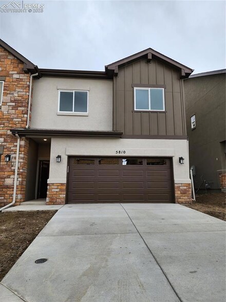 5810 Villa Lorenzo Dr, Colorado Springs, CO 80919