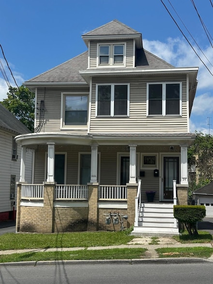 24 Innis Ave Unit 1, Poughkeepsie, NY 12601