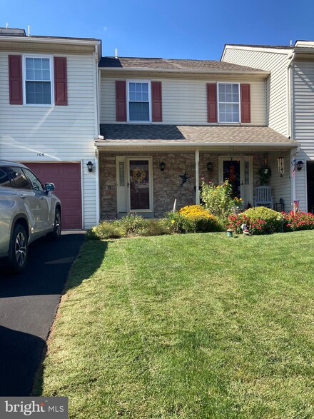 106 Sunnyside Ln, Perkasie, PA 18944