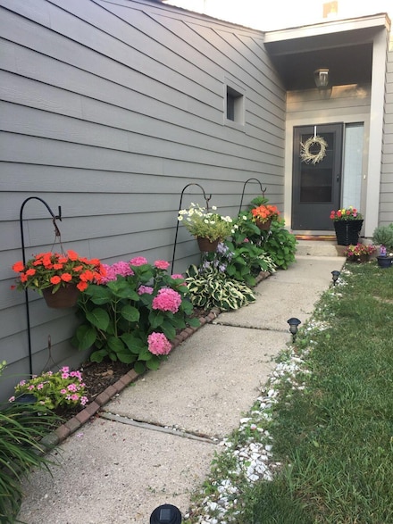 795 Watersedge Dr Unit 292, Ann Arbor, MI 48105