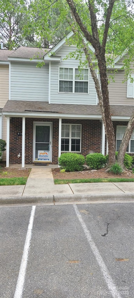 8164 Christmas Ct, Charlotte, NC 28216