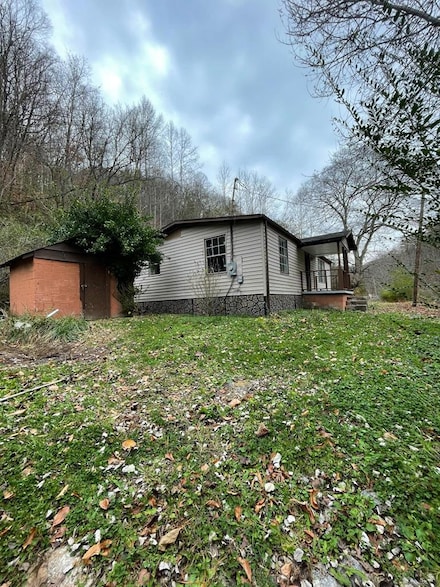 1522 Powells Creek, Pikeville, KY 41501
