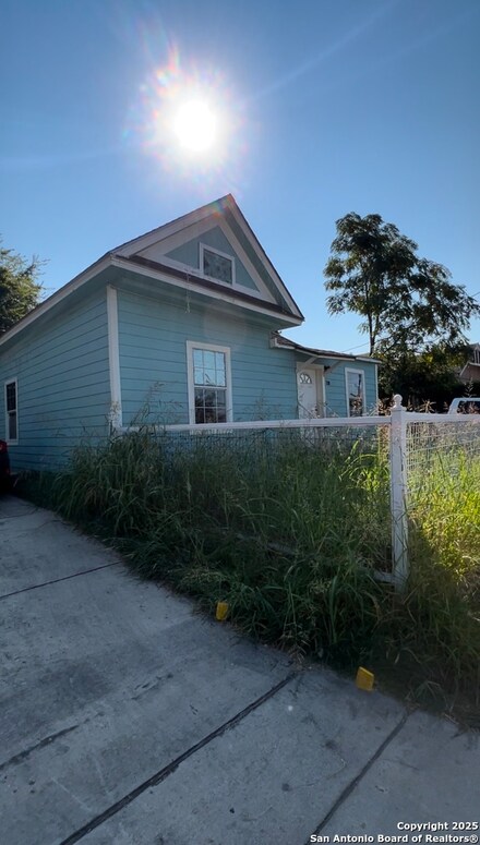 728 S Hackberry, San Antonio, TX 78203