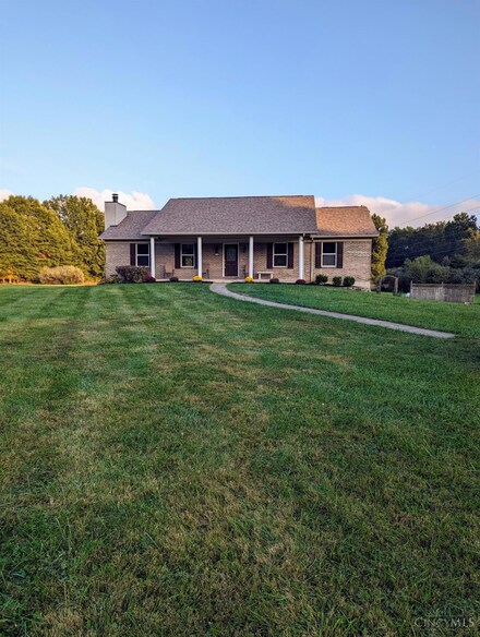 2162 Dean Rd, Bethel, OH 45106
