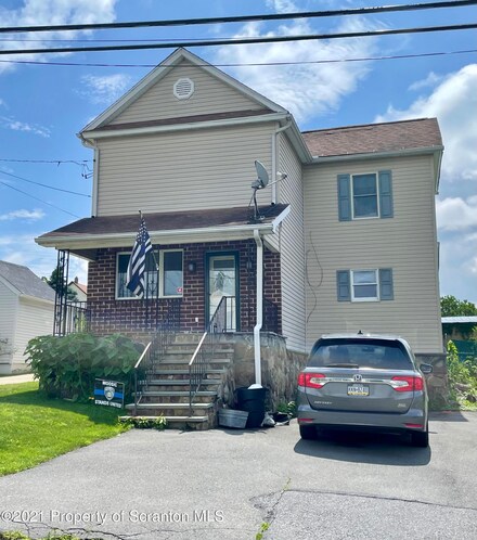 3309 Cedar Ave, Moosic, PA 18507