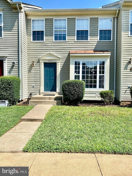 4863 Benecia Ln, Dumfries, VA 22025