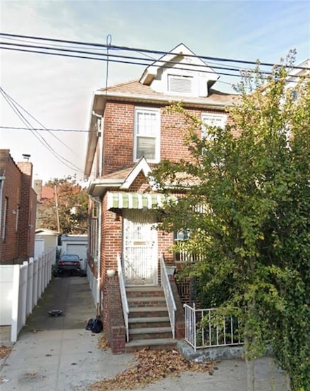586 E 54th St, Brooklyn, NY 11203