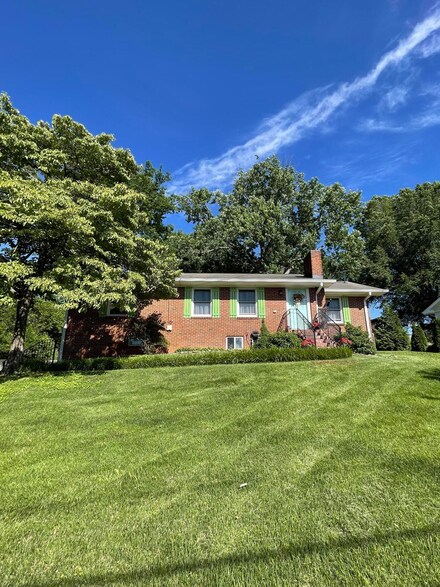 4010 Elm Ln NE, Cleveland, TN 37312