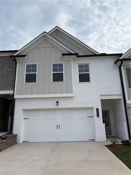 5286 Fox Den Rd, Oakwood, GA 30566