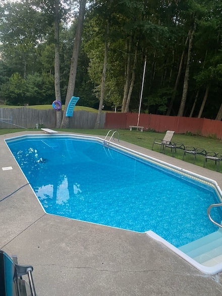 11 Red Oak St, Paxton, MA 01612