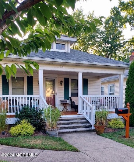 34 Whalepond Rd, Oakhurst, NJ 07755