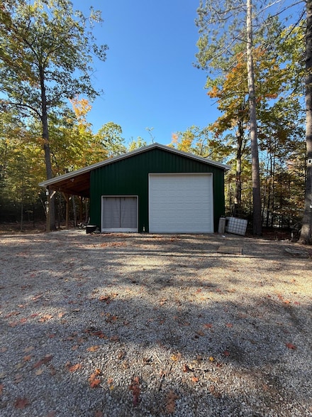 13811 W Shore Dr, Millersburg, MI 49759