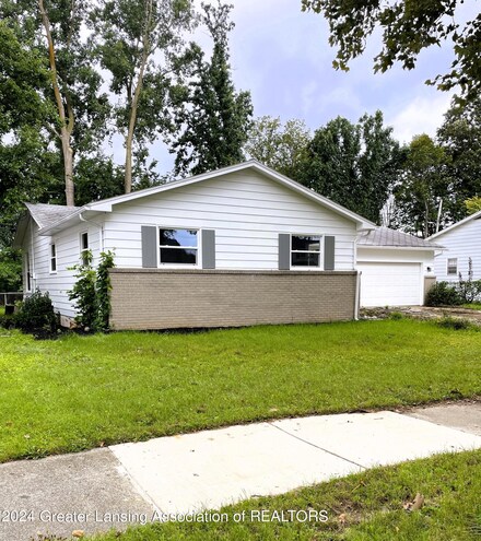 2311 Victor Ave, Lansing, MI 48911