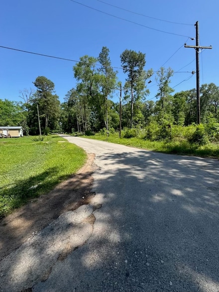 146 County Road 3475, Cleveland, TX 77327