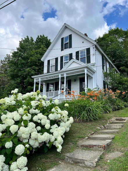 2 High St, Woodstock, VT 05091