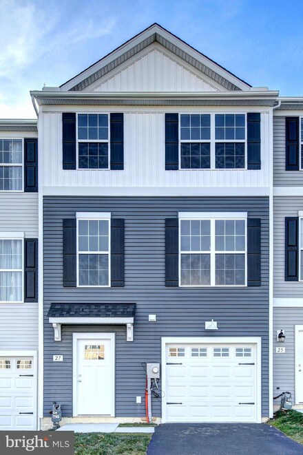 12461 Jackson Ave Unit 4, Waynesboro, PA 17268