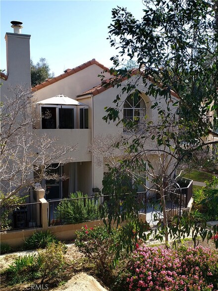 11225 Sierra Pass Place, Chatsworth, CA 91311