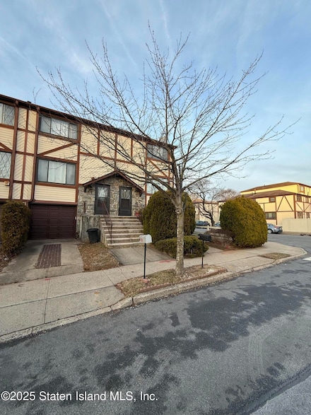 33 Dreyer Ave Unit 6, Staten Island, NY 10314