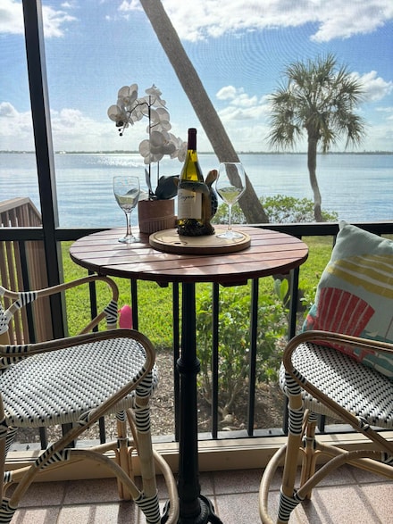 4440 NE Sandpebble Trace Unit 104, Stuart, FL 34996