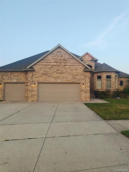 49500 Golden Gate Dr, Macomb, MI 48044