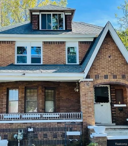 13044 Wilshire Dr, Detroit, MI 48213