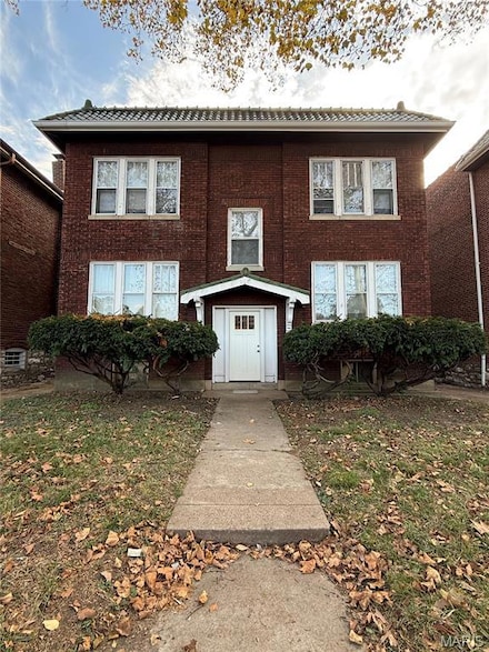 5516 S Grand Blvd, Saint Louis, MO 63111