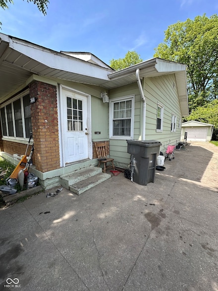 3646 Creston Dr, Indianapolis, IN 46222