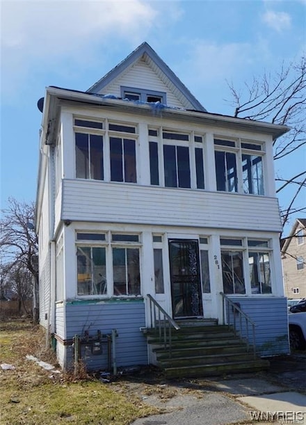 281 Winslow Ave, Buffalo, NY 14211