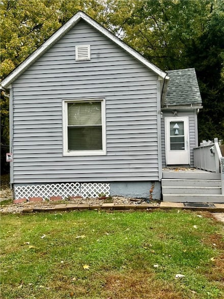 925 W Olive St, Decatur, IL 62526