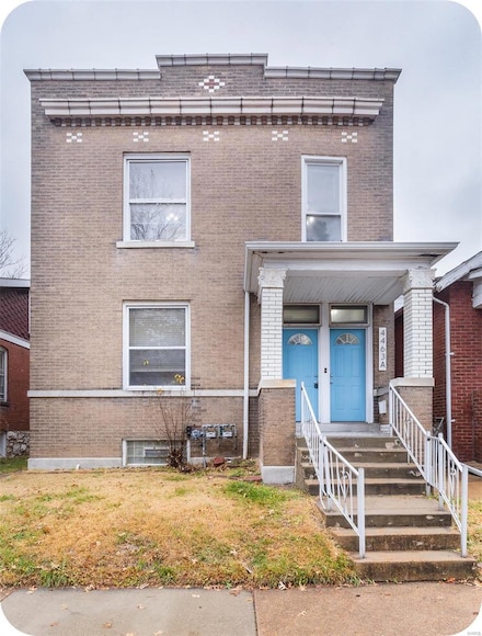 4463 Morganford Rd, Saint Louis, MO 63116