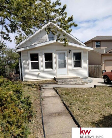 3348 Harrison St, Omaha, NE 68147