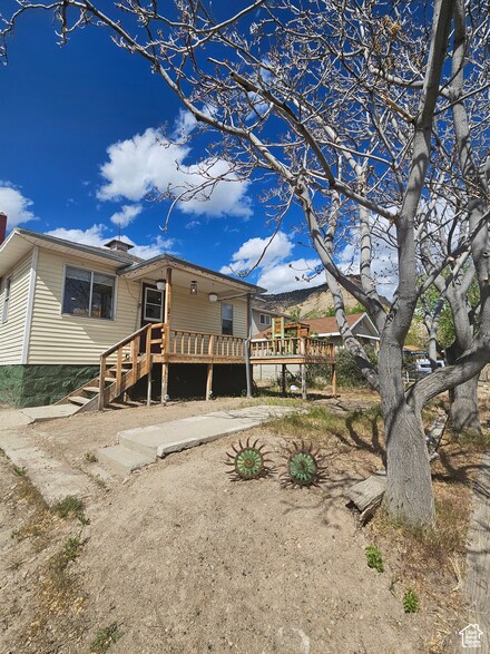 451 E 6000 N, Kenilworth, UT 84529