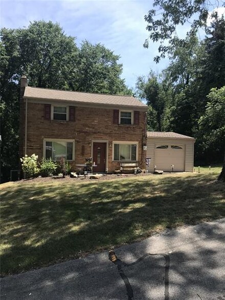 115 Gardenia Dr, Turtle Creek, PA 15145
