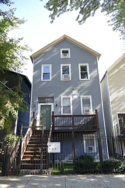 1729 N Fairfield Ave Unit 2, Chicago, IL 60647