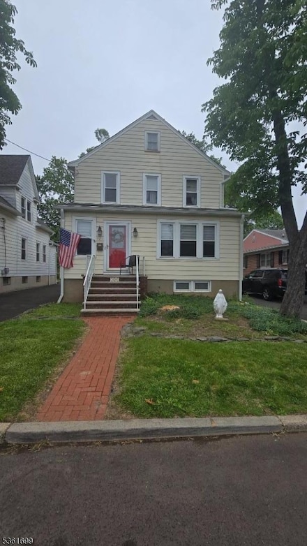 521 Woodlawn Ave, Linden, NJ 07036