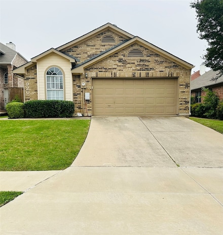 920 Plantation Dr, Lewisville, TX 75067