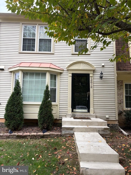 12010 Glen Alden Rd, Fairfax, VA 22030