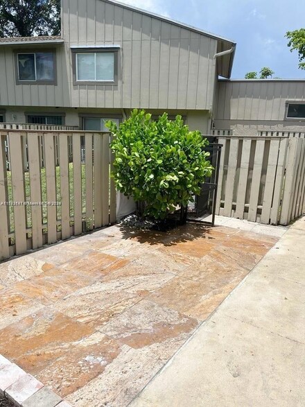 2212 NW 59th Way Unit 62-C, Lauderhill, FL 33313