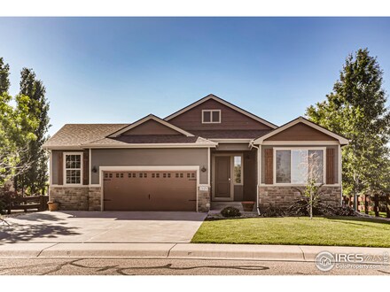 2020 Vineyard Ct, Windsor, CO 80550