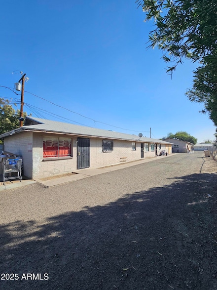 5207 W Myrtle Ave, Glendale, AZ 85301