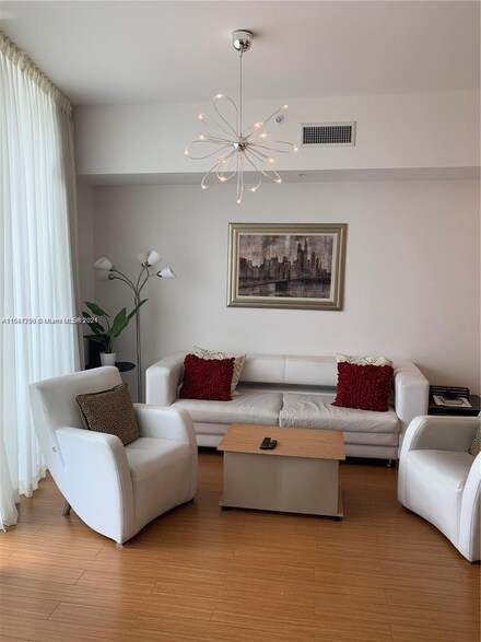 18101 Collins Ave Unit 606, Sunny Isles Beach, FL 33160