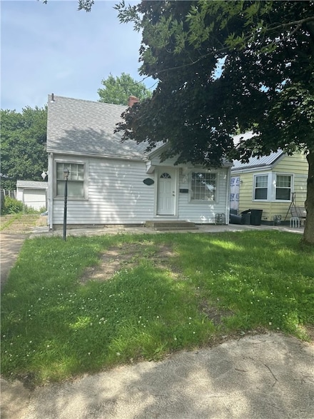 2225 E Lawn Pkwy, Erie, PA 16510
