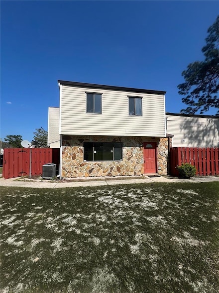 2134 NE 45th Ave, Ocala, FL 34470