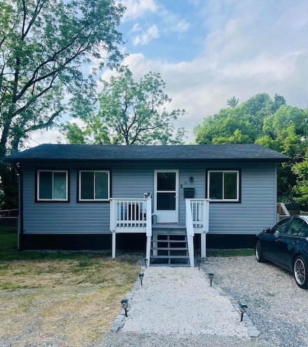 19 Stewart Alley, Salem, VA 24153