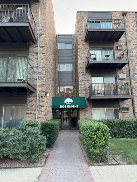8905 Knight Ave Unit F101, Des Plaines, IL 60016