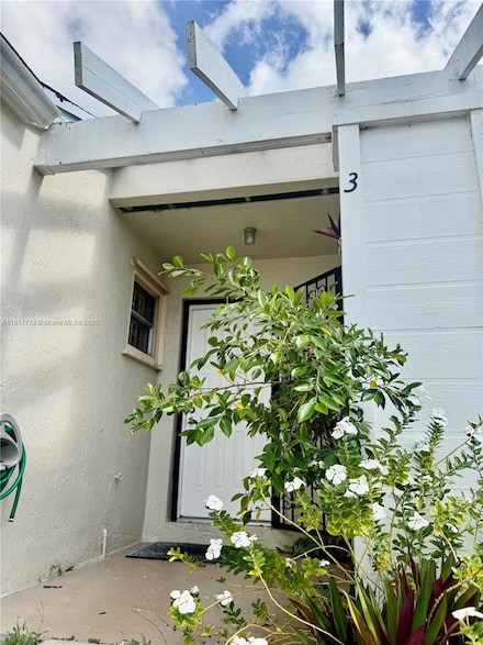 807 NE 214th Ln Unit 3, Miami, FL 33179