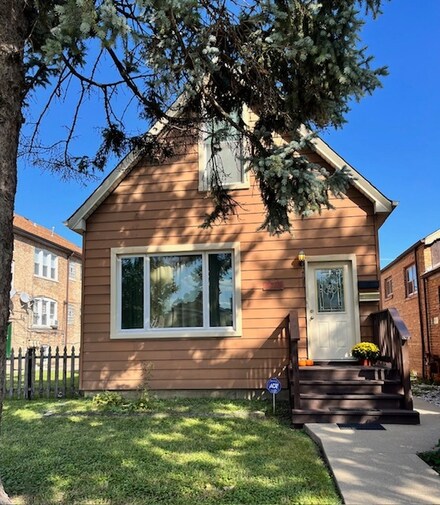 6215 S Kilbourn Ave, Chicago, IL 60629