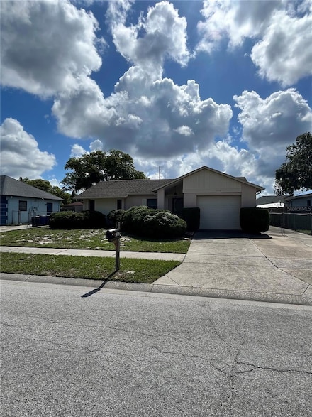 1332 Fuchsia Dr, Holiday, FL 34691